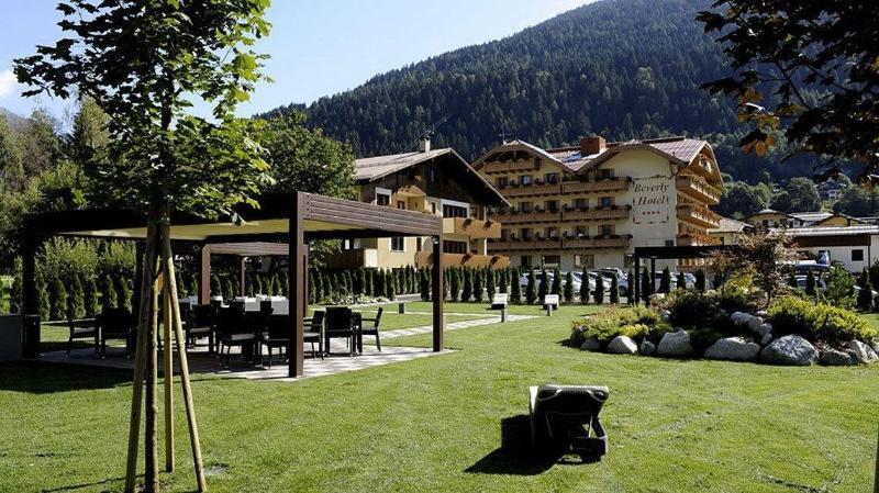 Beverly Alps Hotel & Spa Pinzolo Exterior foto