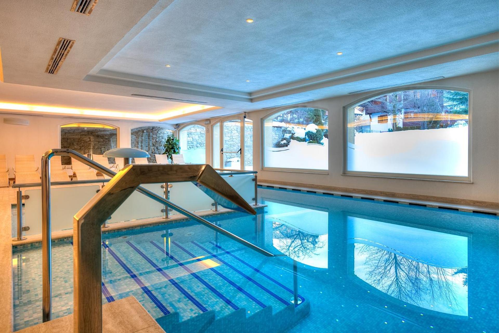 Beverly Alps Hotel & Spa Pinzolo Exterior foto